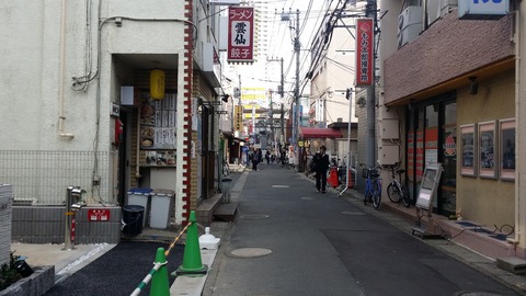 本八幡駅南口